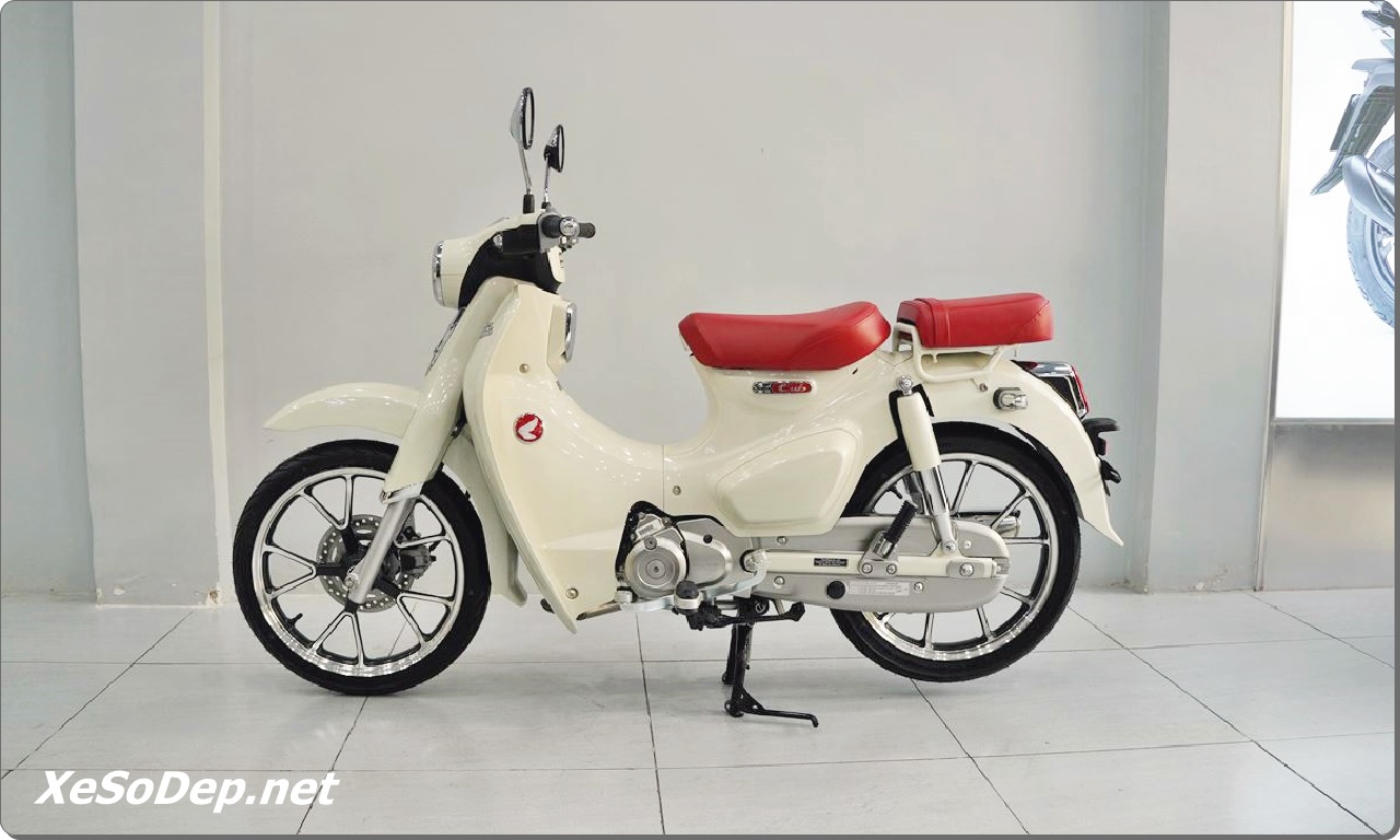 Honda Super Cub 125 Custom 2026 21 Honda Super Cub 125 Custom 2026 2