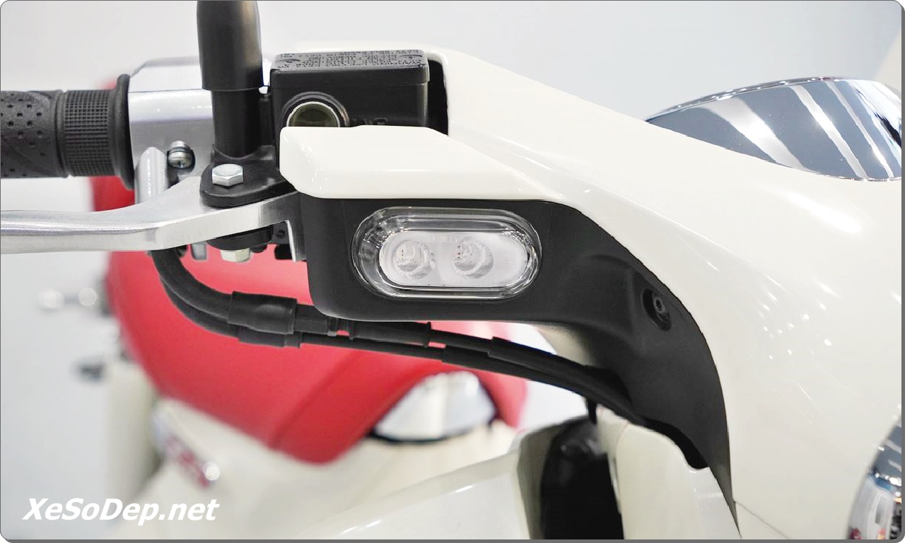 Honda Super Cub 125 Custom 2026 (21) Honda Super Cub 125 Custom 2026 21