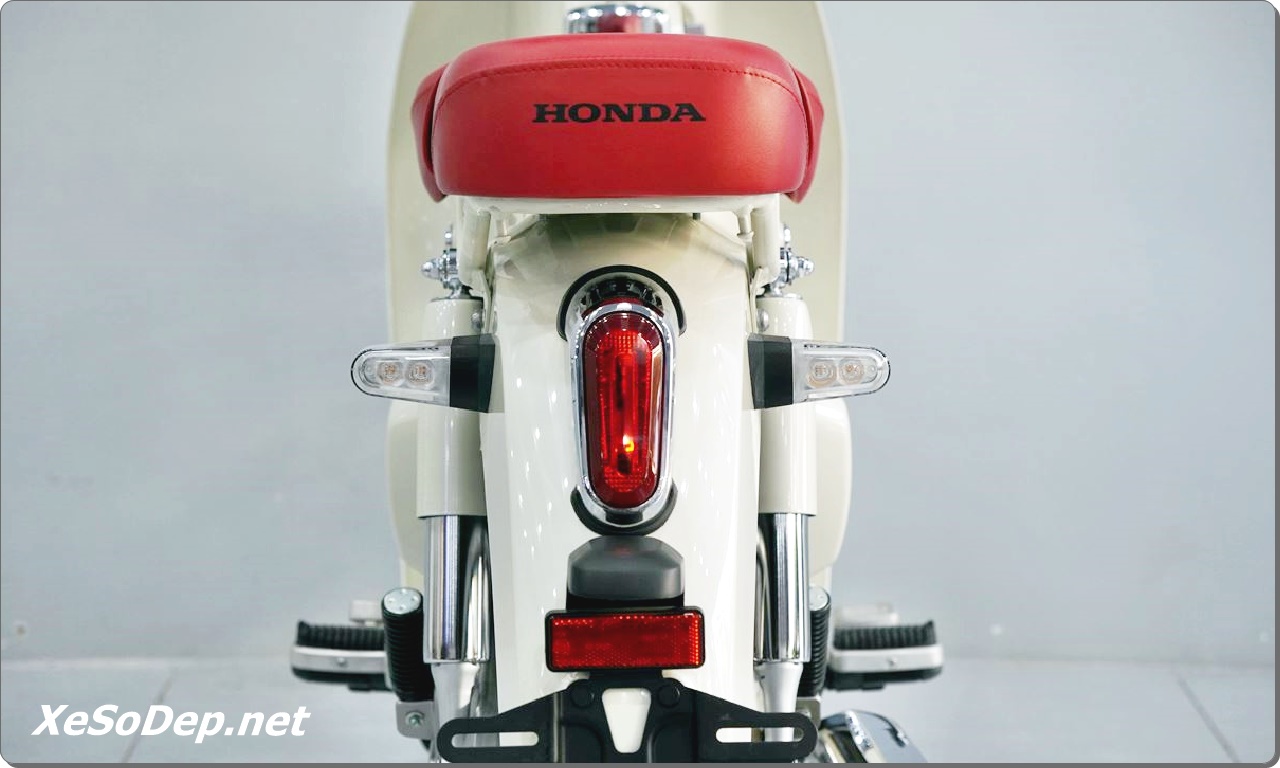 Honda Super Cub 125 Custom 2026 (8) Honda Super Cub 125 Custom 2026 8