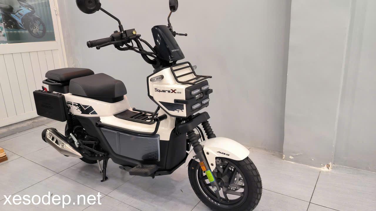 Honda Square X125 - Trắng