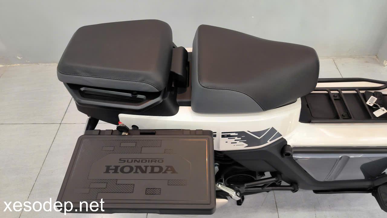Honda Square X125 - Trắng