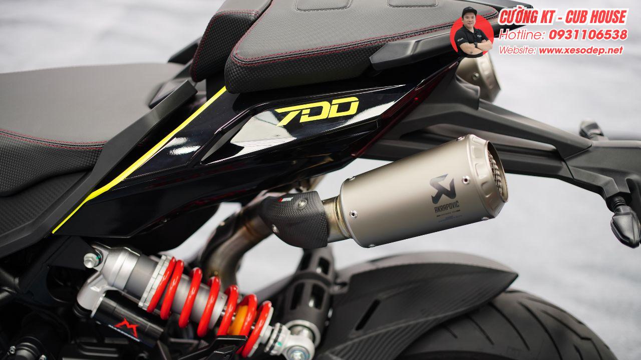 Italjet Dragster 700 Twin Premium Edition chính thức về Việt Nam: Siêu mô tô mang dáng Scooter độc nhất phân khúc 5 Italjet Dragster 700 Twin Premium Edition