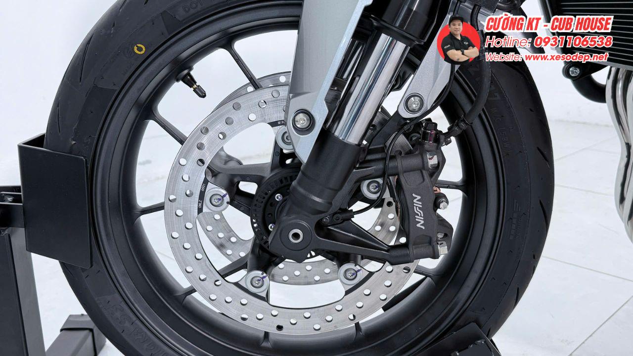 Honda CB500SF Super Four 18 Honda CB500SF Super Four