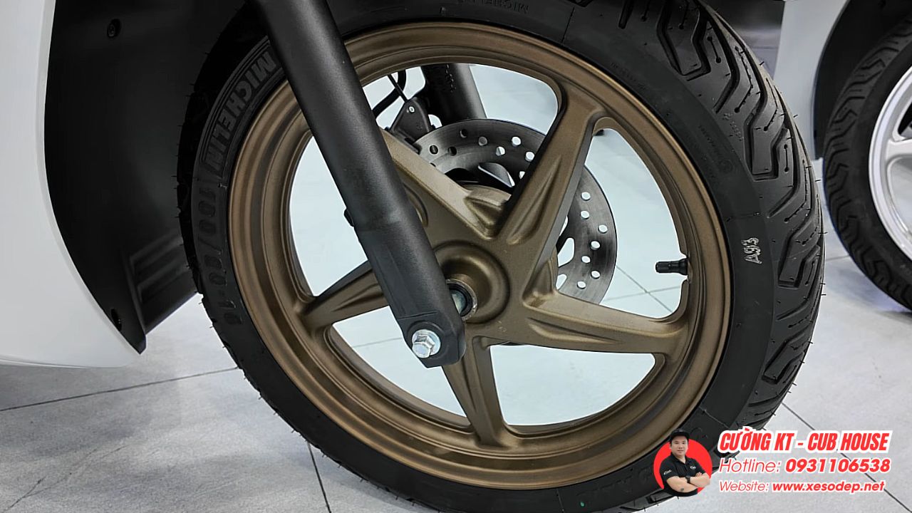 Lên phuộc Öhlins cho Honda SH150 nhập Ý